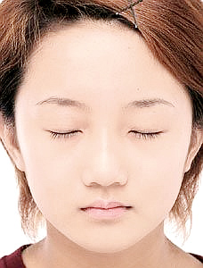 裸妆的画法_如何化裸妆_补妆必备