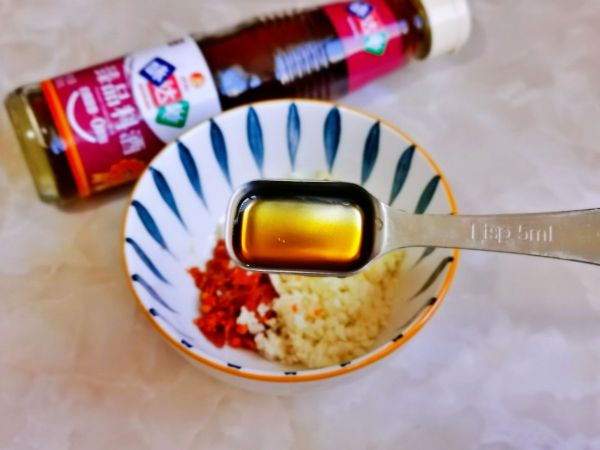 蒜蓉蛤蜊蒸金针菇