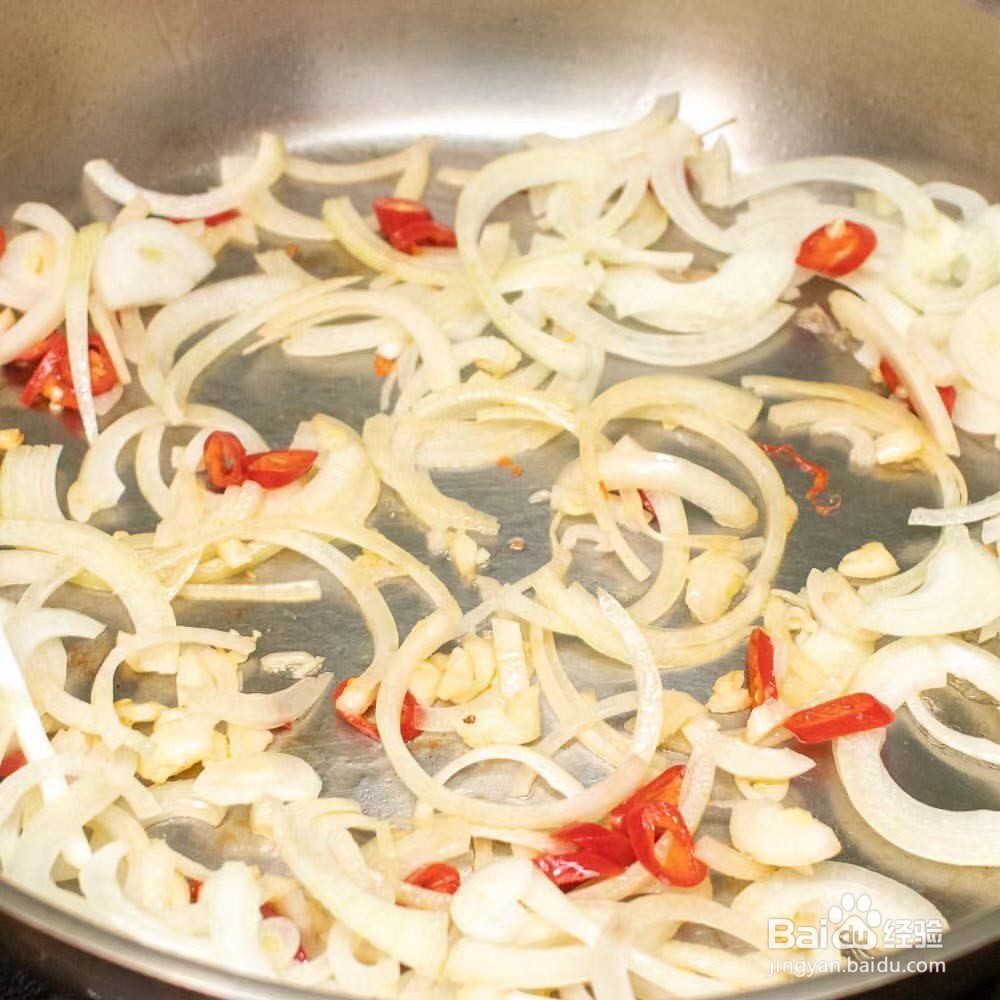 杏鲍菇洋葱炒肉的做法