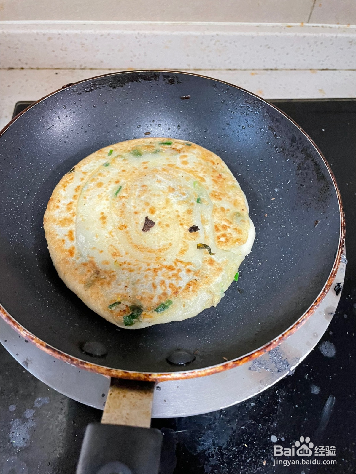 一次成功的葱油饼的做法