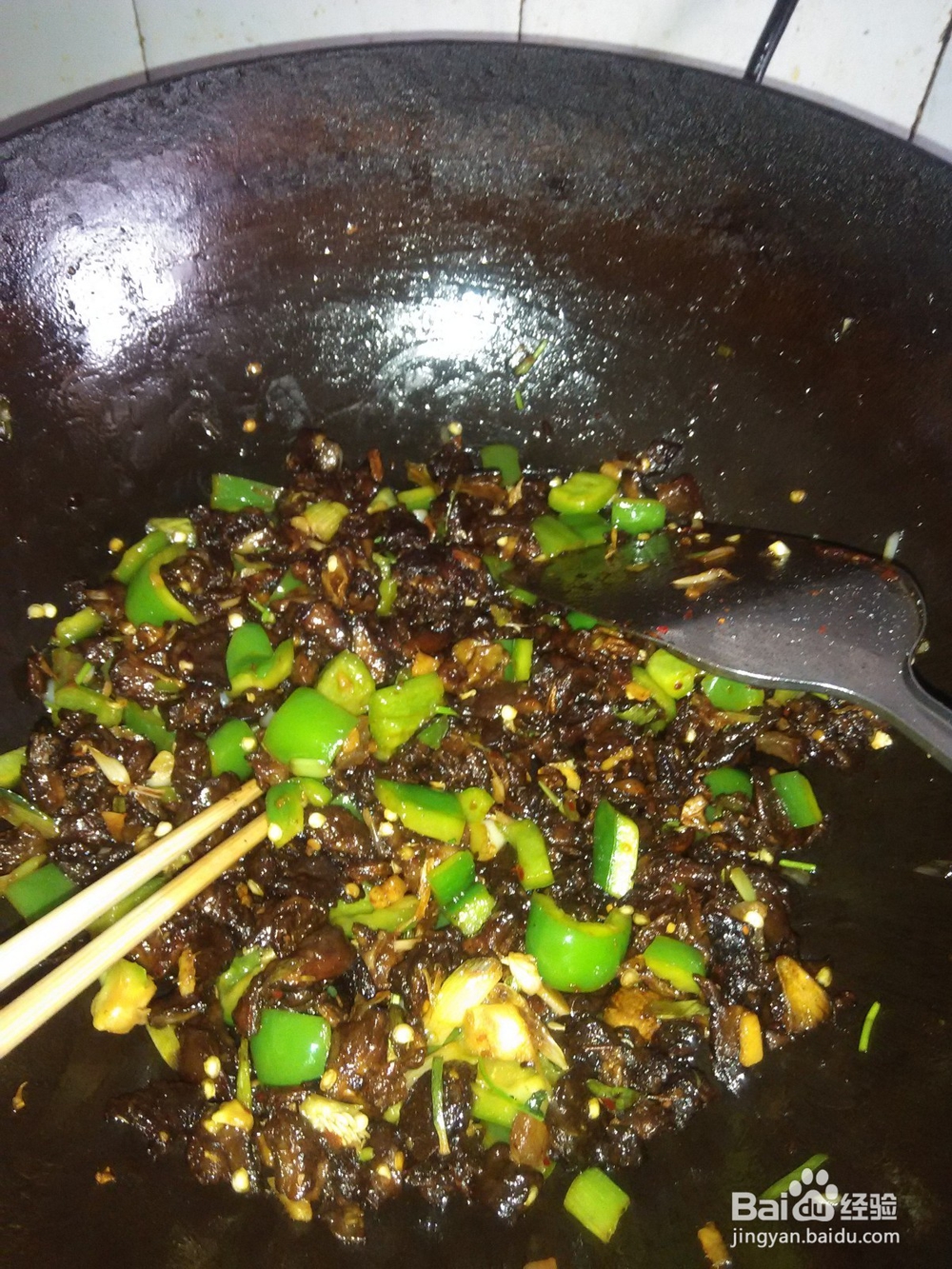鲜蘑菇丁炒辣椒