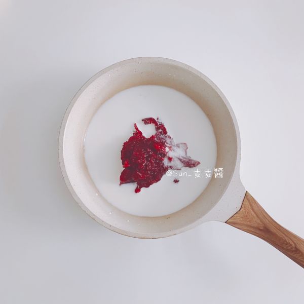 抹茶蔓越莓奶冻