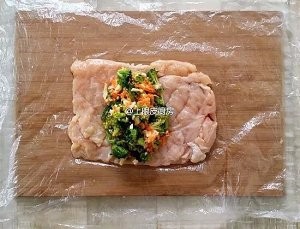 健康养生佳品西兰花鸡胸肉卷的做法