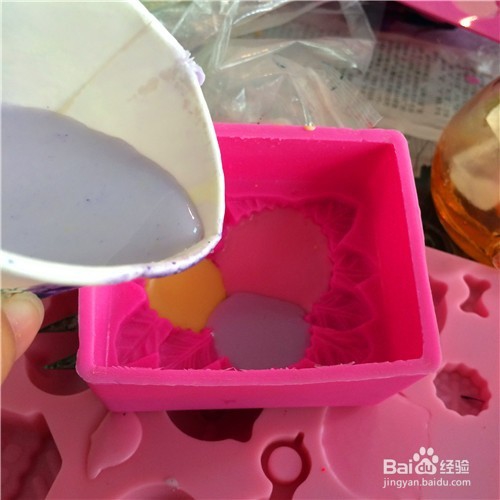 做个美丽的花枝皂吧