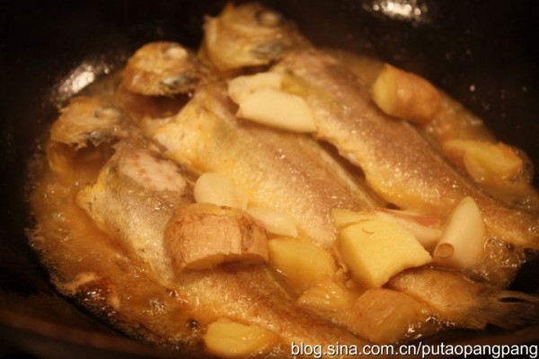 本帮红烧小黄鱼