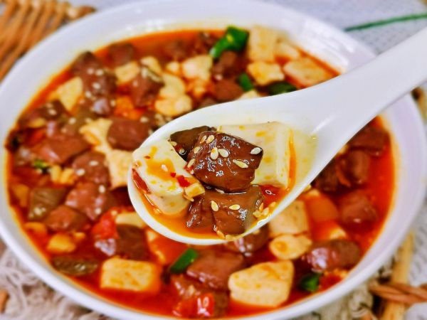 香辣鸭血烩豆腐