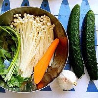 爽口酸辣黄瓜金针菇