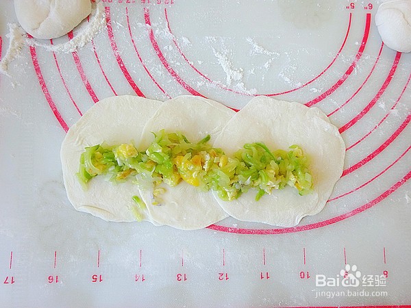 花朵水煎饺的做法