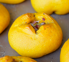 怎样制作美味的咖喱土豆培根小圆面包步骤