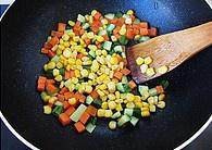 三色炒虾仁的制作方法