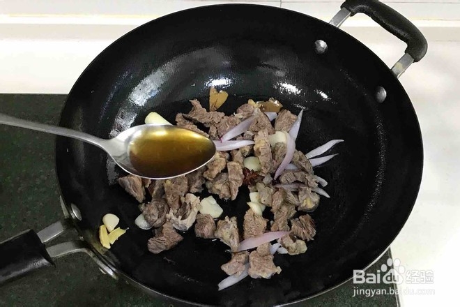 怎么样做好一道美味的土豆牛腩汤