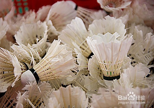 打羽毛球的技巧：四方球技巧