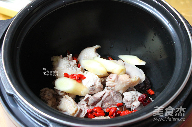 香菇鸡汤的做法