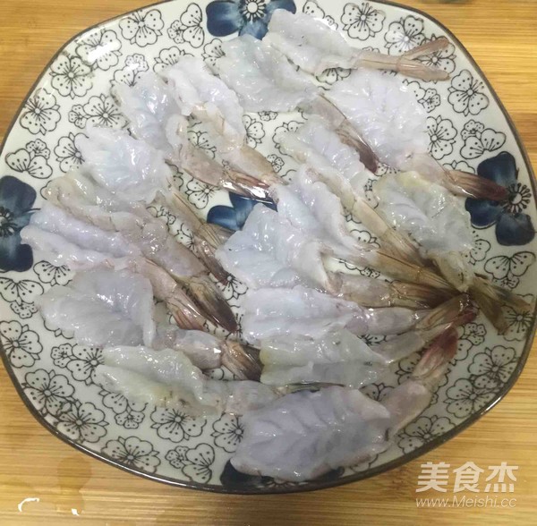 香炸凤尾虾的做法