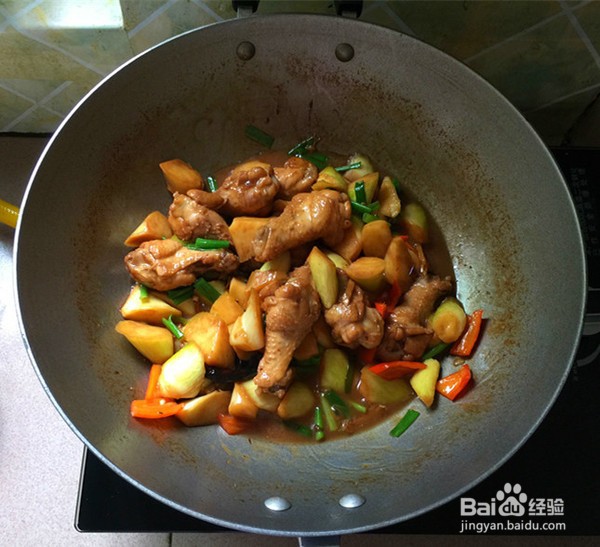 水笋烧鸡翅根的做法