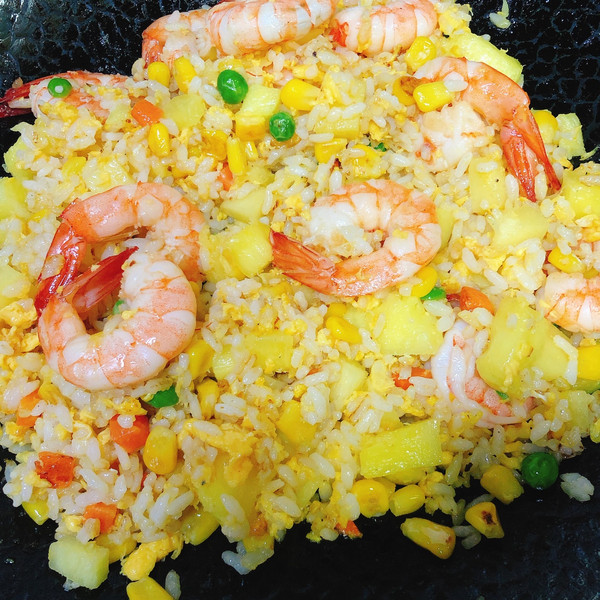 高颜值虾仁菠萝饭