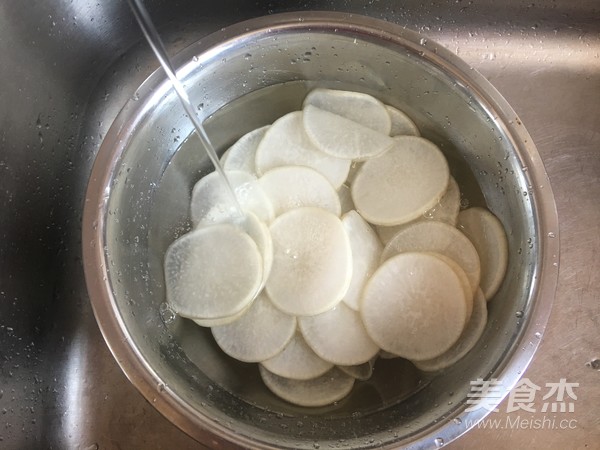 泡椒酸辣白萝卜