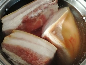制作豆豉扣肉的方法