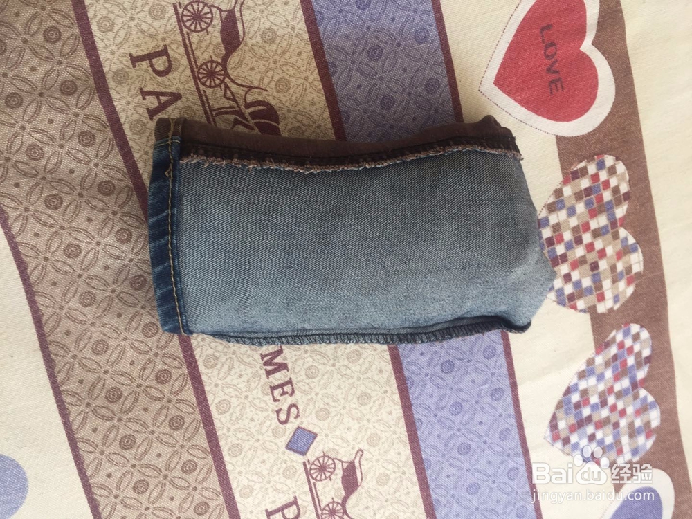 牛仔裤的折叠收纳方法