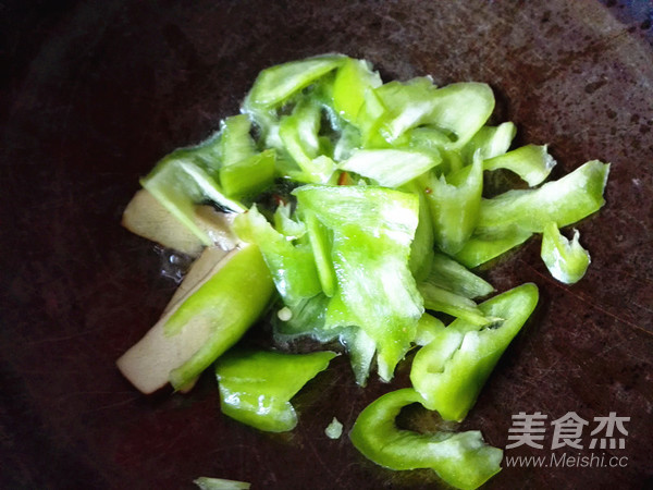 培根豆腐干炒尖椒