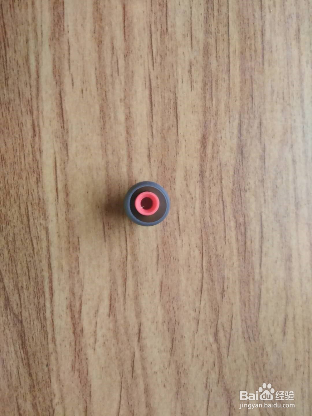 关于入耳式耳机听诊器效应最直接的解决办法