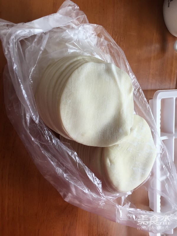 猪肉白菜香菇饺子