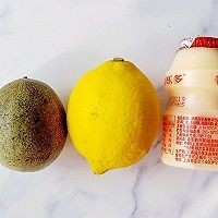 如何制作美味的百香果养乐多