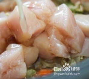 如何慢炖一碗蔬菜鸡汤饭