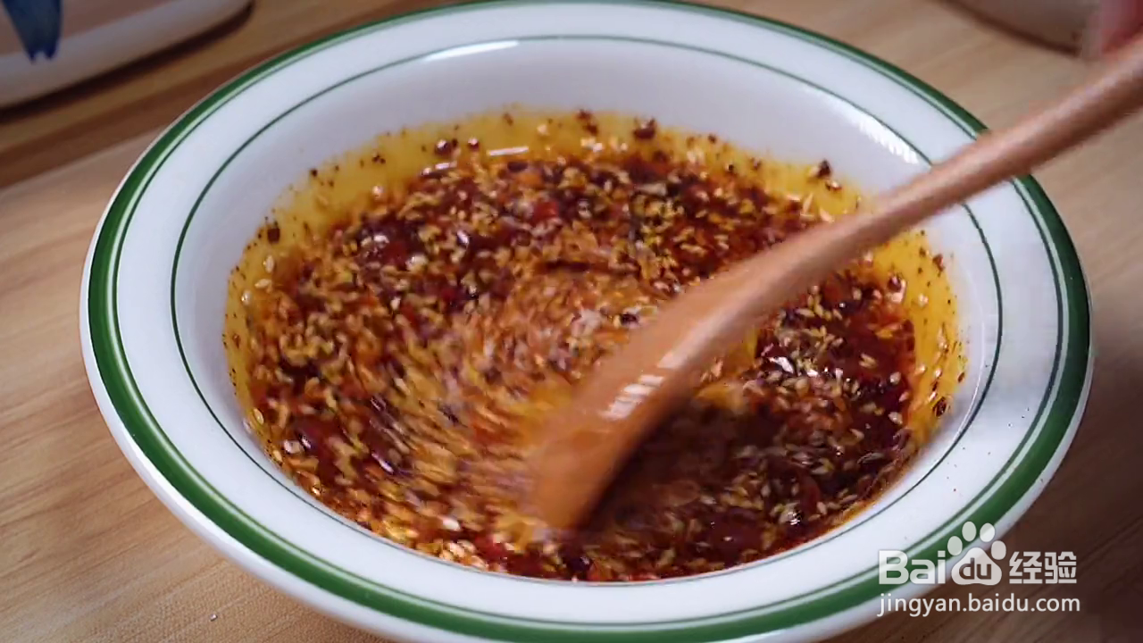 如何制作好吃入味的东北麻辣拌?