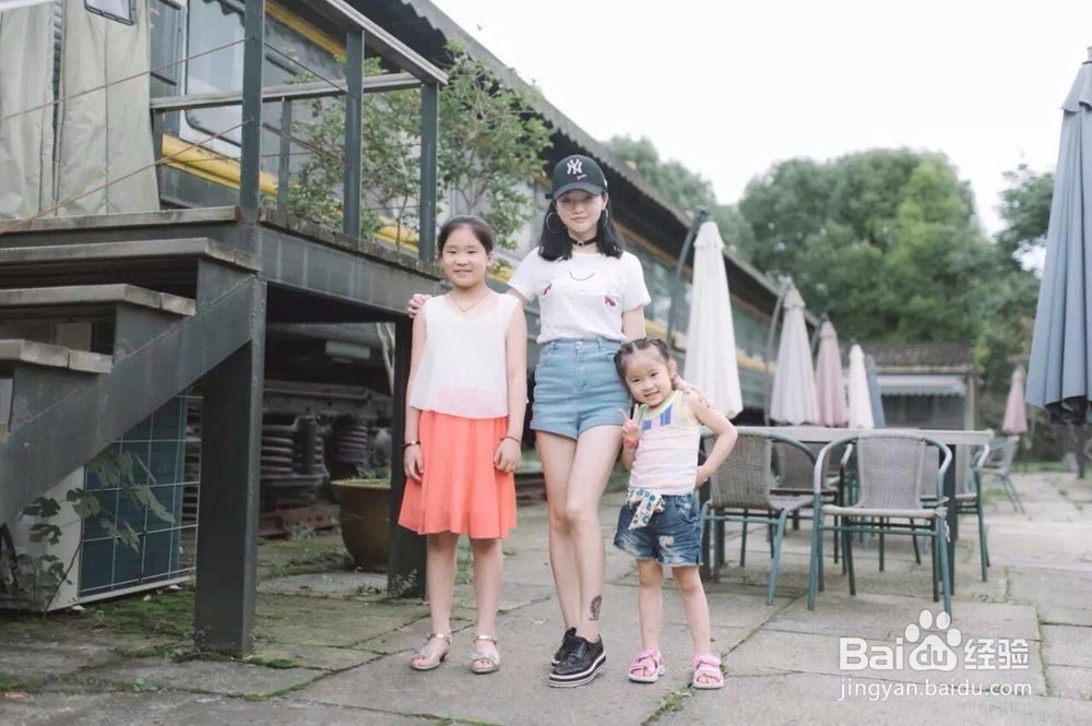 怎么拍照显得腿长