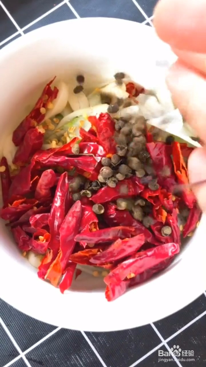如何制作家庭版干煸豆角