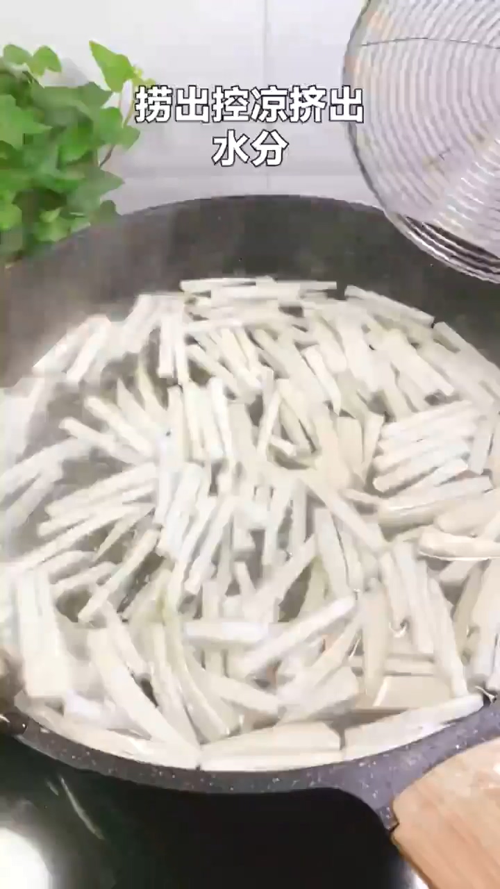 怎样做青椒杏鲍菇