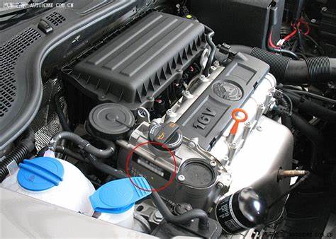 现代途胜发动机号在哪个位置