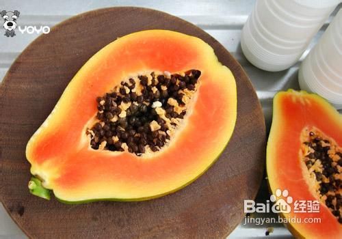 木瓜牛奶丰胸，调经益气美白肌肤的木瓜牛奶