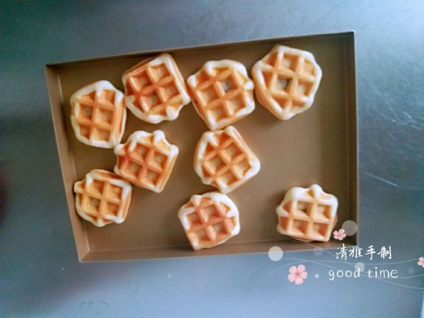 奶香豆沙华夫饼配缤纷鲜果