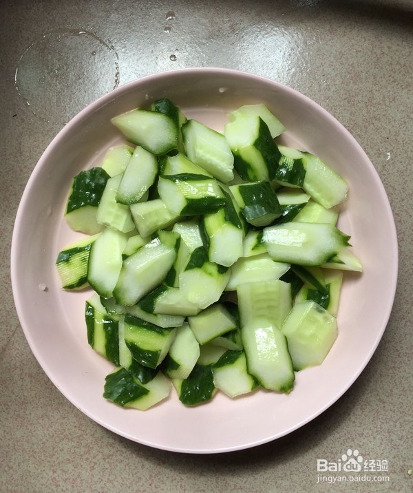 如何制作黄瓜炒虾仁
