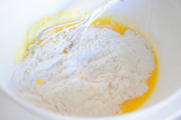 戚风栗蓉蛋糕卷