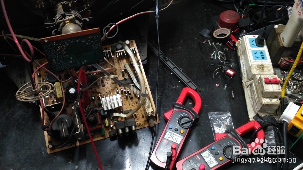 TCL电视机不通电频繁烧保险与电源模块维修经验