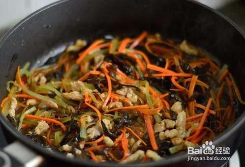 超好吃家常版鱼香肉丝是如何做的？