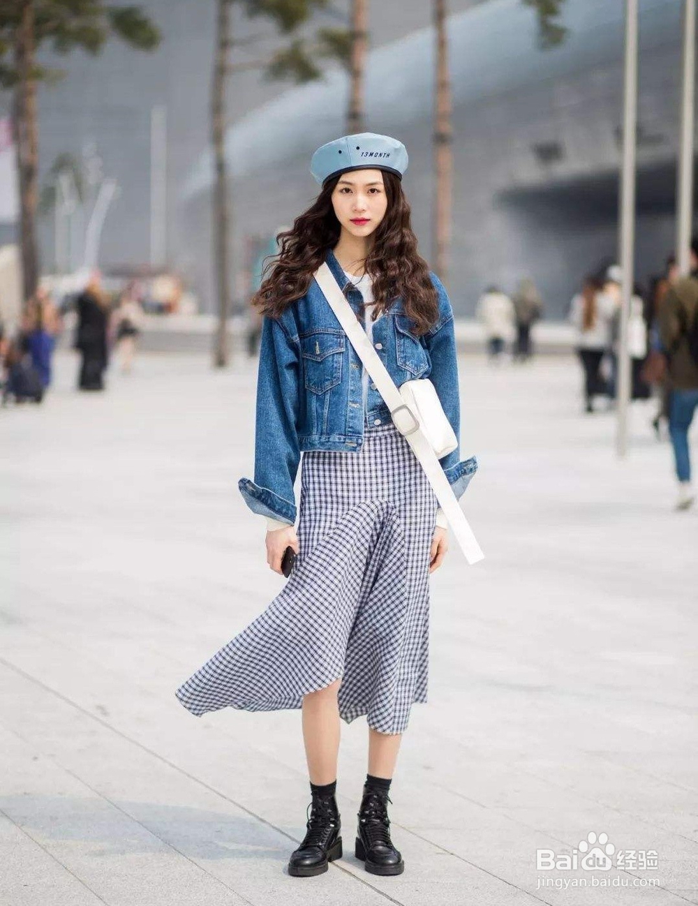 贝雷帽下面配什么衣服显时尚