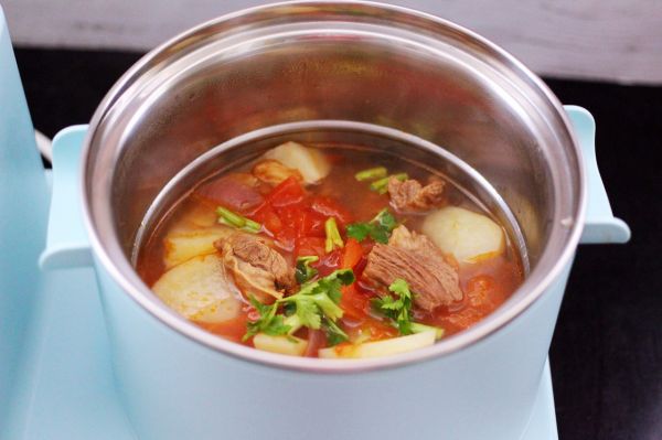 番茄牛肉炖土豆