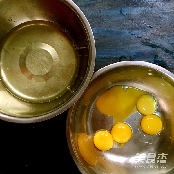 黑可可戚风蛋糕