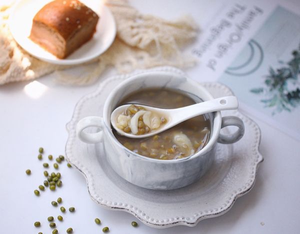 百合莲子绿豆汤