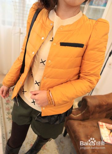 显瘦保暖羽绒服外套十分甜美可人