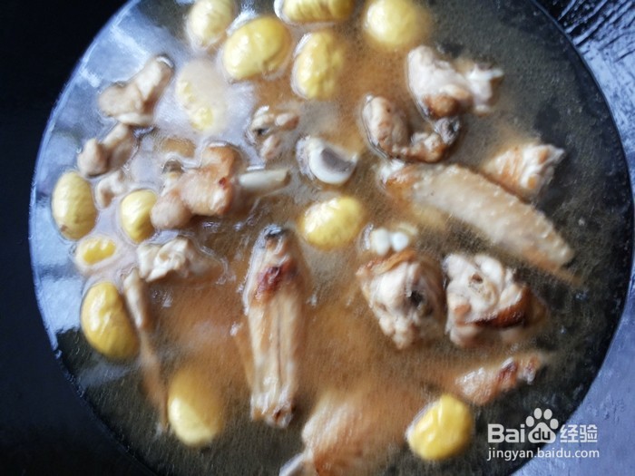 广东板栗焖鸡的做法