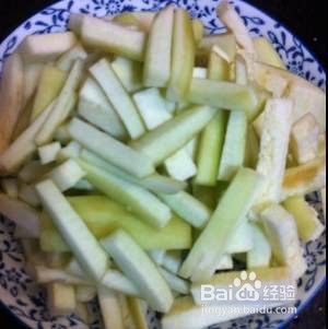 健康养生佳品鱼香茄子的做法