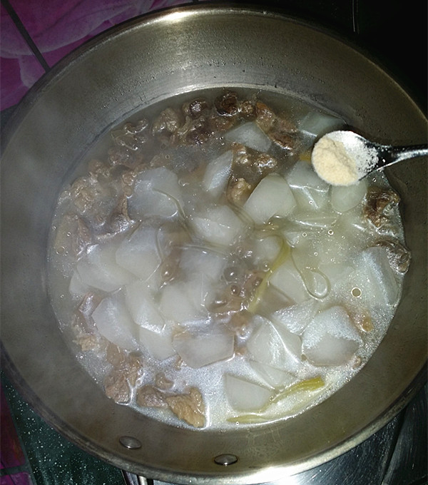 牛肉胡萝卜粉丝汤