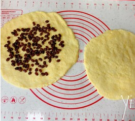 超级酥脆的蔓越莓蜜豆司康