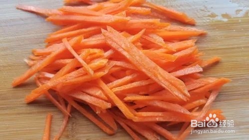 胡萝卜丝炒黄瓜