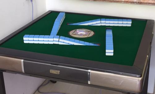 怎么区别真假雀友麻将桌